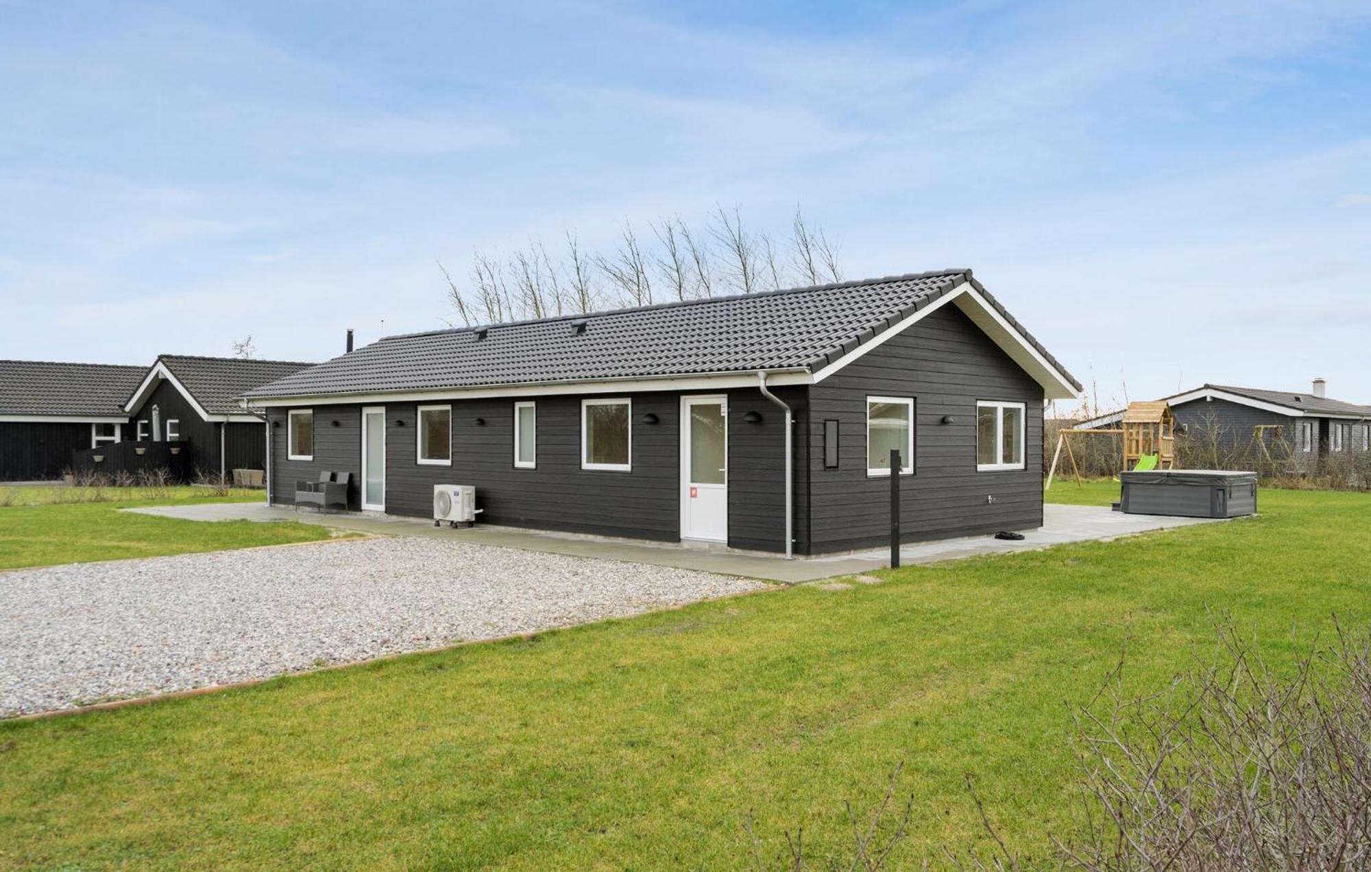 Beautiful Home In Tarm With Sauna Luaran gambar