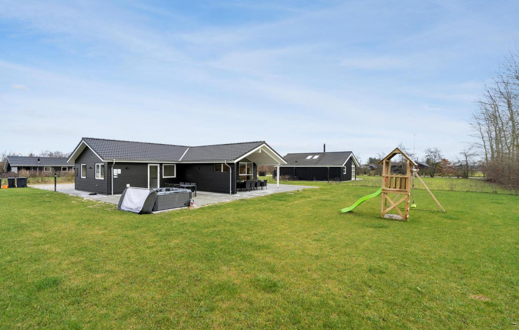 Beautiful Home In Tarm With Sauna Luaran gambar